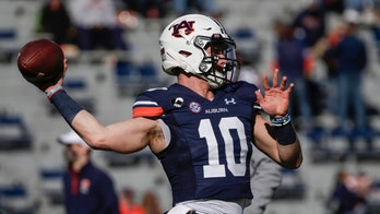 Auburn's Bo Nix scrambles for incredible touchdown run vs. Texas A&M