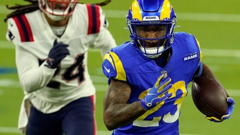 Akers' breakout game on ground bodes well for Rams' future