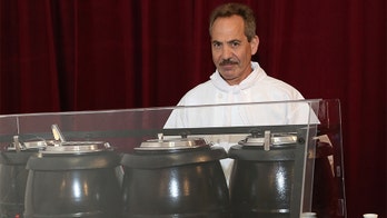 ‘Seinfeld’ actor Larry Thomas, who played ‘Soup Nazi,’ makes ‘over 6 figures a year’ on Cameo, CEO says