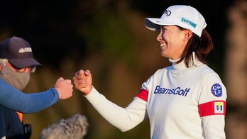 Shibuno passes big test and hangs on to lead in Women's Open