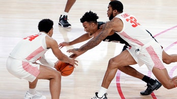 Grimes, No. 10 Houston rally for 77-67 win over Gamecocks