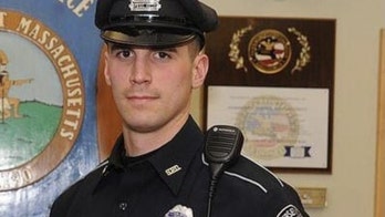 Police officer buys groceries for women accused of shoplifting