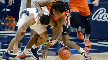 Dosunmu, Cockburn lead No. 18 Illinois past Penn State 98-81