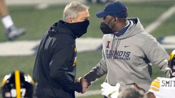 Illinois fires coach Lovie Smith after 5 seasons