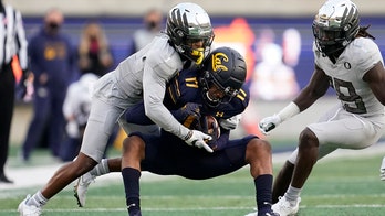 Cal cleans up mistakes, beats No. 21 Oregon for first win