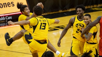 Missouri holds off late charge, beats No. 6 Illinois 81-78