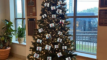 Alabama sheriff's office removes 'thugshots' Christmas tree post after 'death threats,' backlash