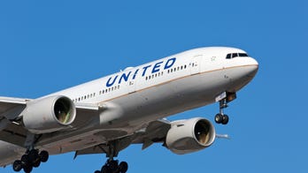 EMT who treated dying United Airlines passenger finally notified of COVID-19 exposure 10 days later