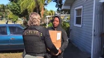 Florida sheriff deputies deliver meals to kids doing virtual school