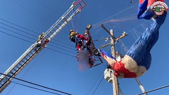 Paragliding Santa in California rescued after getting entangled in power lines