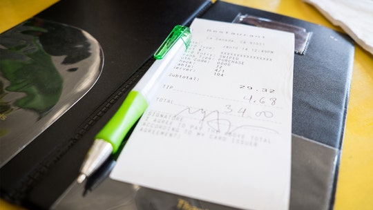 Struggling Washington restaurant receives $1K Christmas tip