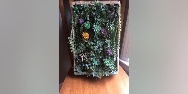 Handmade and natural themes are prominent in cottagecore decoration.