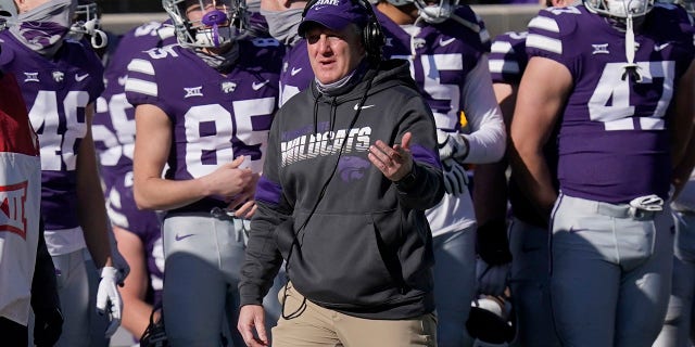 Chris Klieman at game