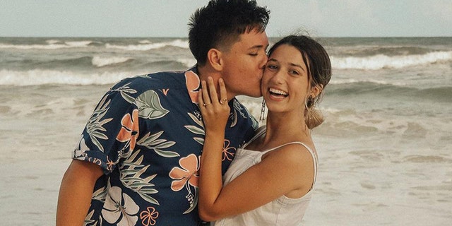 Bella Robertson confirmed the news of her engagement to Jacob Mayo the day after Thanksgiving 2020.
