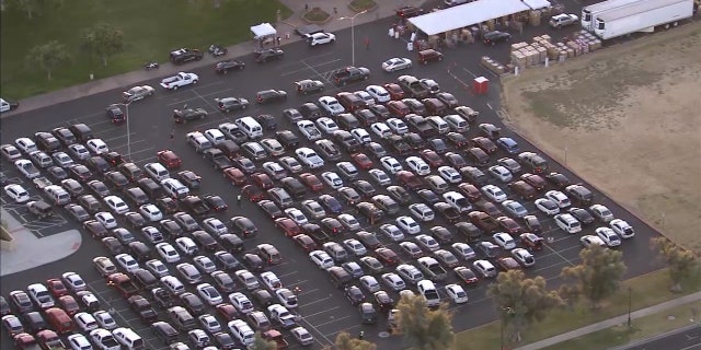 Thousands of cars lined up in Arizona to get a holiday food box from United Food Bank. The first person got in line at 3am before they started handing out boxes at 7am (KSAZ)