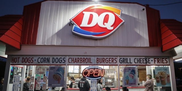 One DQ staff was stunned when a drive-thru customer paid for the vehicle behind him and set off a chain reaction that inspired over 900 others to do the same.