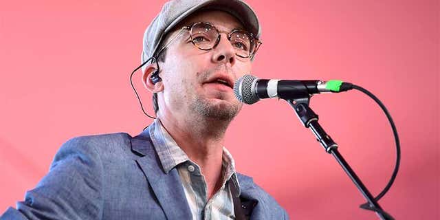 Singer-songwriter Justin Townes Earle died of an accidental drug overdose earlier this year, his team said on Tuesday.