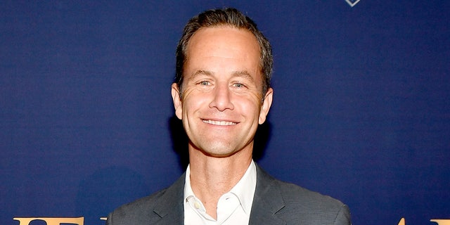 Actor Kirk Cameron has received criticism from his fellow 'Growing Pains' co-star Jeremy Miller who opposed his recent caroling protests in Los Angeles, Calif.