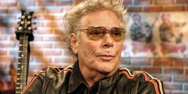 Mountain guitarist and vocalist Leslie West has died at the age of 75 after a heart attack. (Photo by Bill Tompkins/Getty Images)