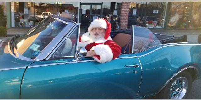 New York City-based trial lawyer Dana Friedman reprising his annual role as "Santa," this year, during a global pandemic. (Matthew Edelson).
