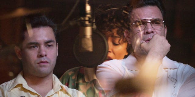 (L to R) Gabriel Chavarria as A.B. Quintanilla and Ricardo Chavira as Abraham Quintantilla.
