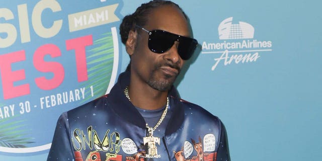Snoop Dogg praised President Trump's 'great work' at the end of his term after forgiving his friend Michael 'Harry O' Harris.