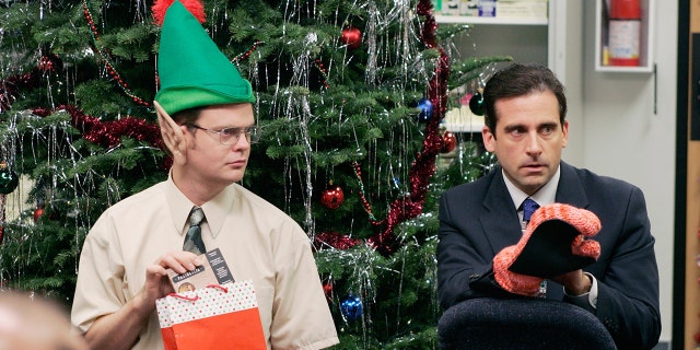 Rainn Wilson and Steve Carrell in "The Office." (Paul Drinkwater/NBCU Photo Bank)