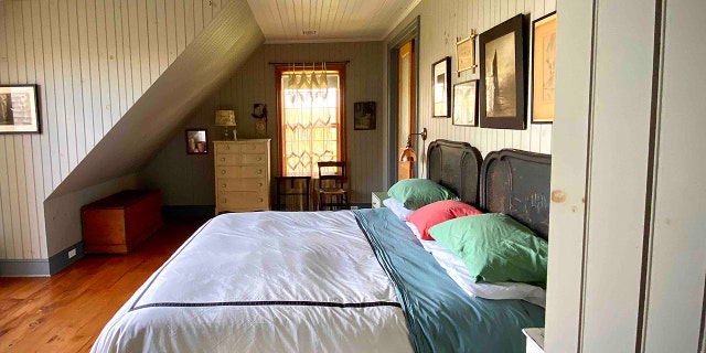 The farmhouse style beach home on Long Island's North Fork. (Airbnb)
