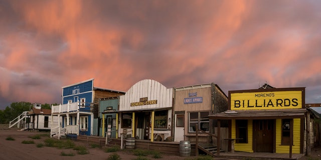 images of the old west