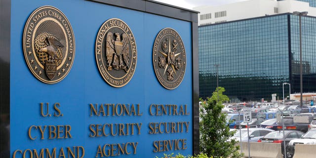 پرونده: تابلوی مقابل پردیس آژانس امنیت ملی (NSA) در فورت مید ، میشیگان.