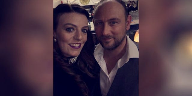 Jenna Roberts and Simon Jones canceled their original plans to get married in July of this year due to the ongoing coronavirus pandemic in the United Kingdom.