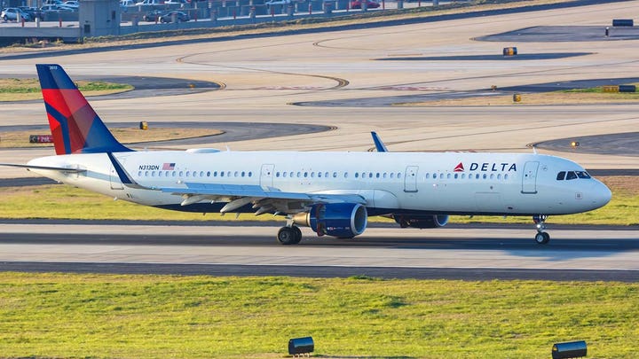 DOD, United Airlines say masked passengers 'extremely unlikely' to catch COVID-19