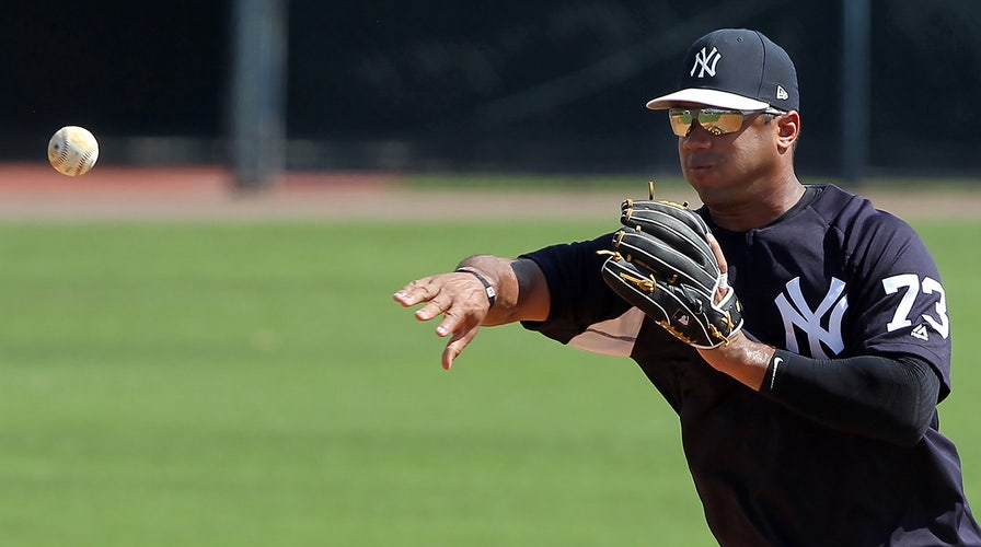 Russell Wilson takes grounders as a Yankee, says he hopes to use baseball  to help his football career