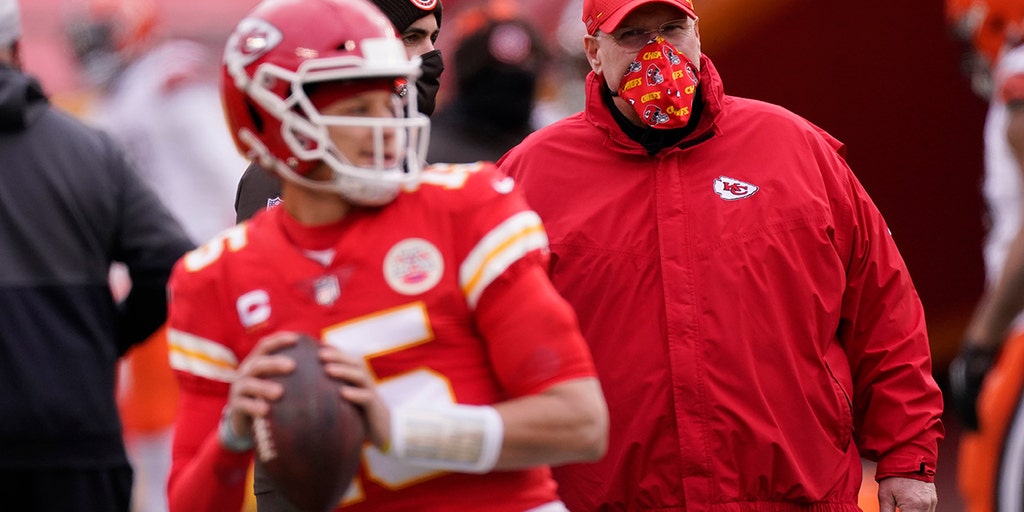 Kansas City Chiefs: Opponents set for 2021 season