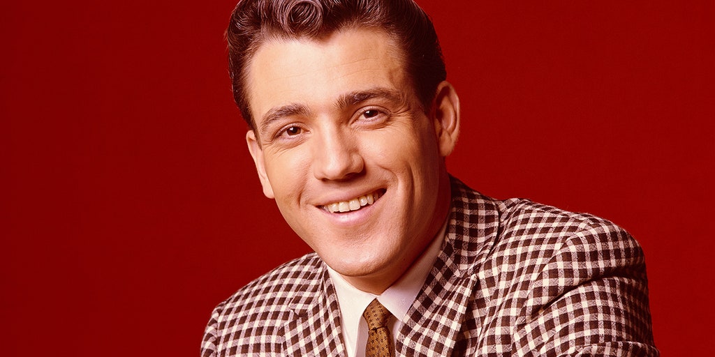 Jimmie Rodgers, 'Honeycomb' singer, dead at 87 - Vimarsana News