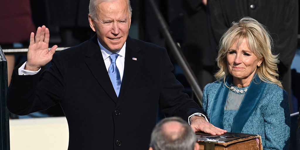 Joe-Biden-is-sworn4.jpg?ve=1&tl=1