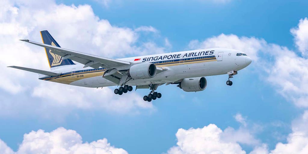 Singapore Airlines aims to vaccinate entire workforce, become first fully-vaccinated carrier in the world - Vimarsana News