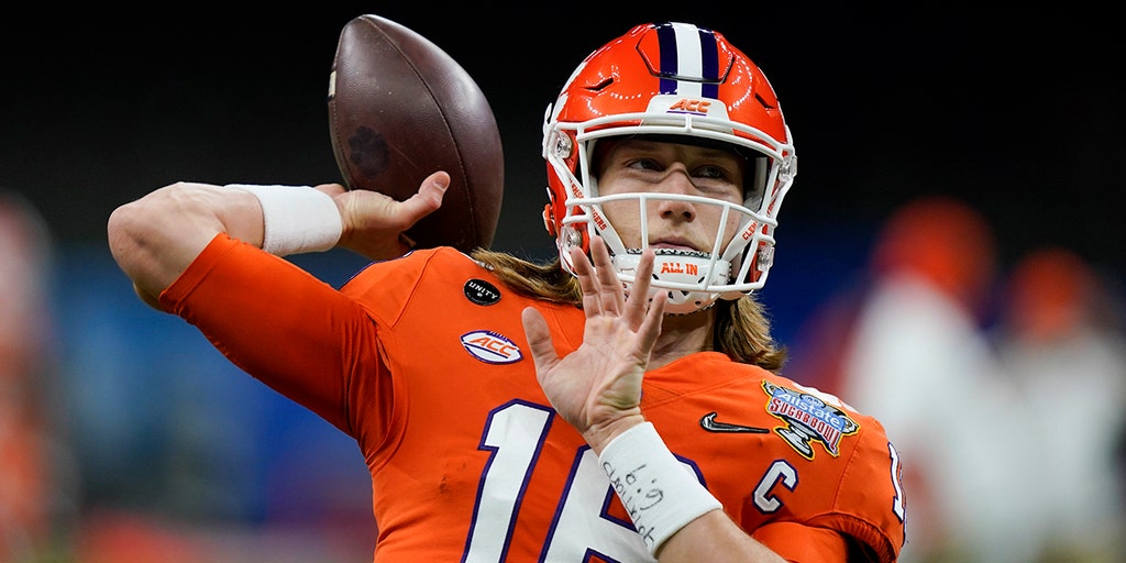 Not just a tall surfer boy: Streeter says Trevor Lawrence can do