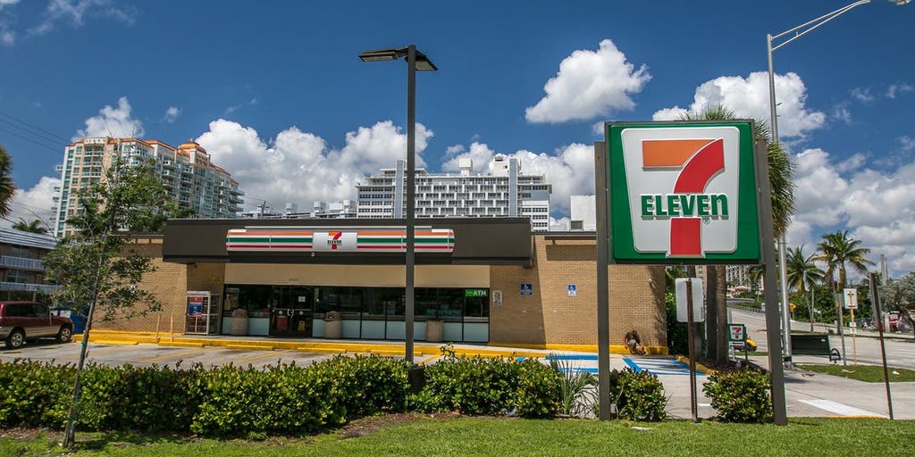 7-Eleven is hosting gamers overnight at new concept store in Texas - Vimarsana News