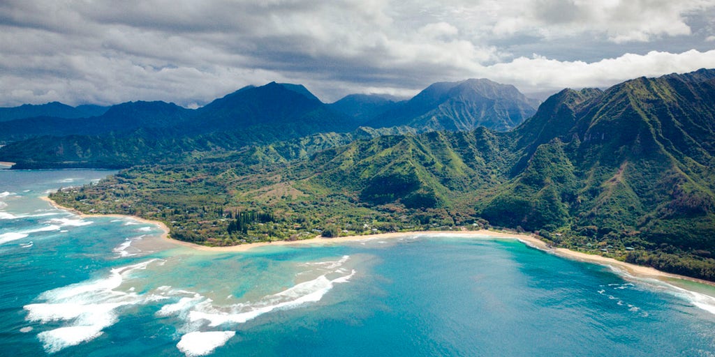 Hawaii remains under flash flood watch through Friday after declaring state of emergency - Vimarsana News