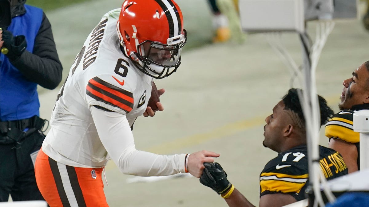 First Call: Cleveland appears to jab JuJu; Steeler-Browns, Super