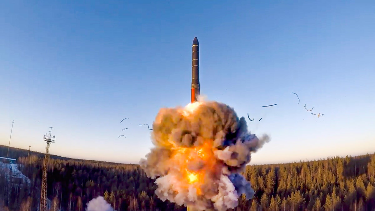 Russia, Nuclear arsenal