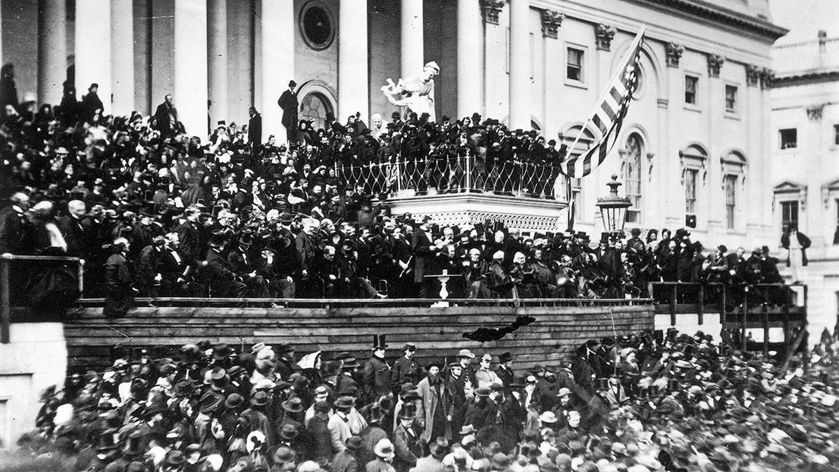 Crowd at President Abraham Lincoln's second inauguration