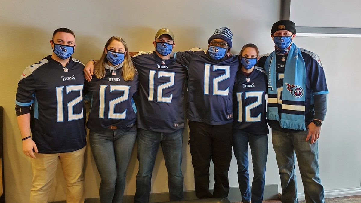 Tennessee Titans honor 6 heroic officers from Nashville Christmas Day  explosion at NFL playoff game - ABC News