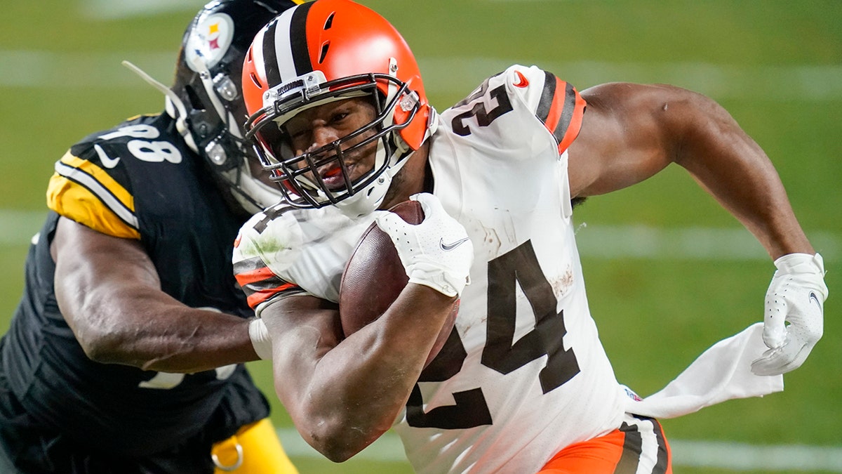 Nick Chubb, Browns agree to 3-year contract extension: report | Fox News