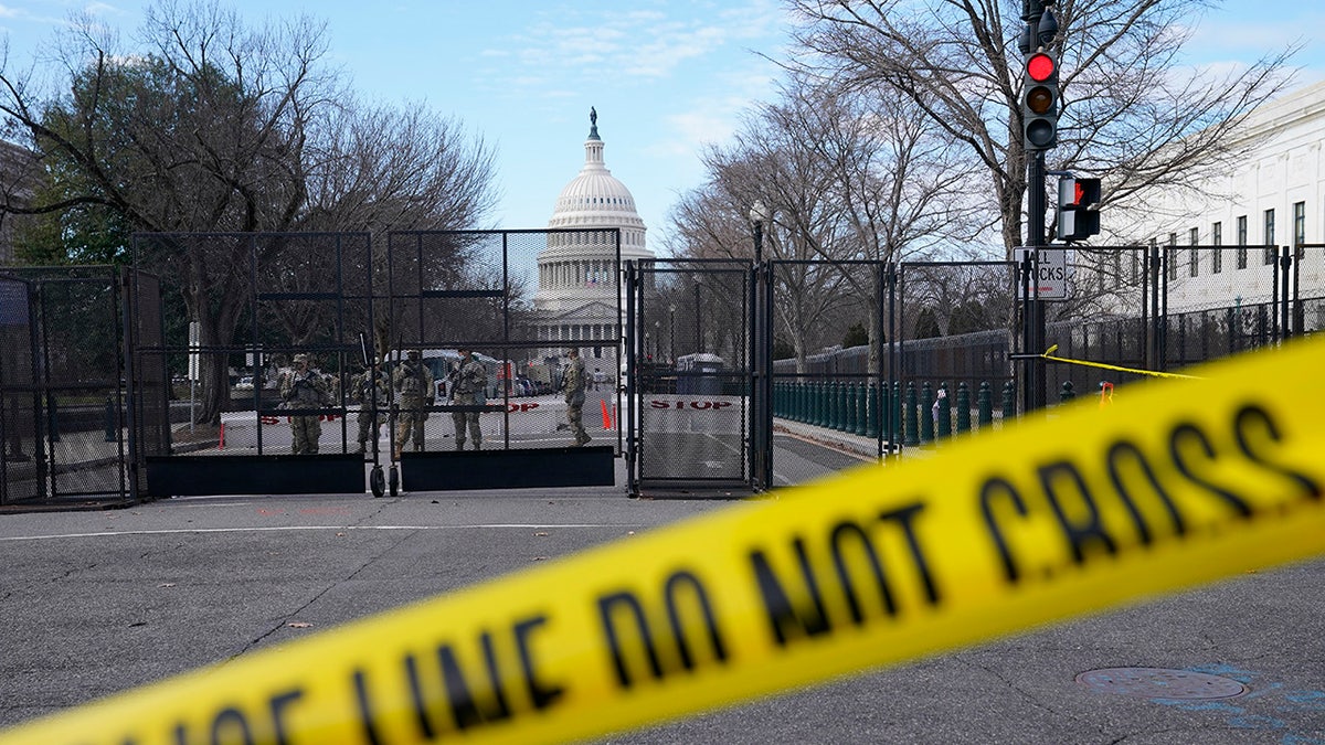 Security is increased around the Capitol ahead of the inauguration of President-elect Joe Biden and Vice President-elect Kamala Harris, Sunday, Jan. 17, 2021, in Washington, Sunday, Jan. 17, 2021. (AP Photo/John Minchillo)