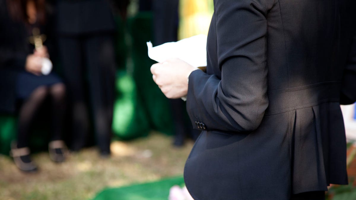 Lonnie Dillard, 75, of Austin, Texas, who died Dec. 18 just more than one month after receiving a stage-four pancreatic cancer diagnosis, avoided the typical stale obituary format by taking matters into his own hands.