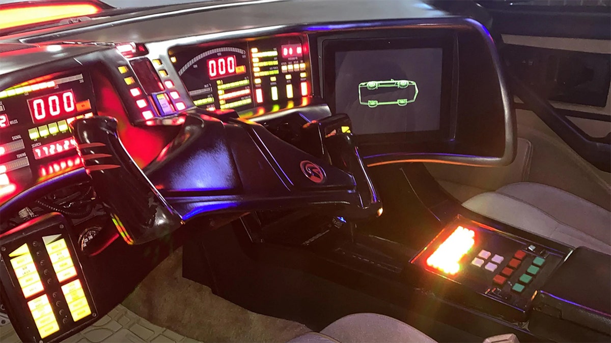 David Hasselhoff's personal K.I.T.T. replica featured the unusual steering wheel.