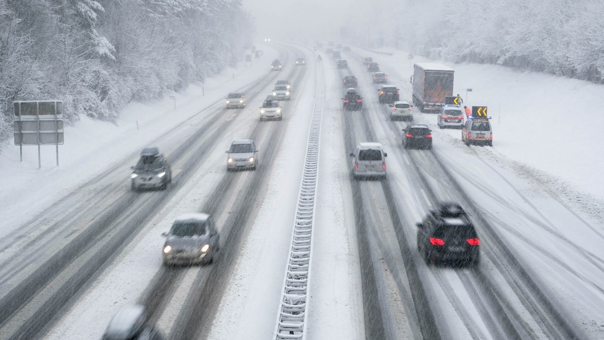 Stranded Drivers Get Covid 19 Vaccine While Stuck On Highway During Snowstorm Fox News