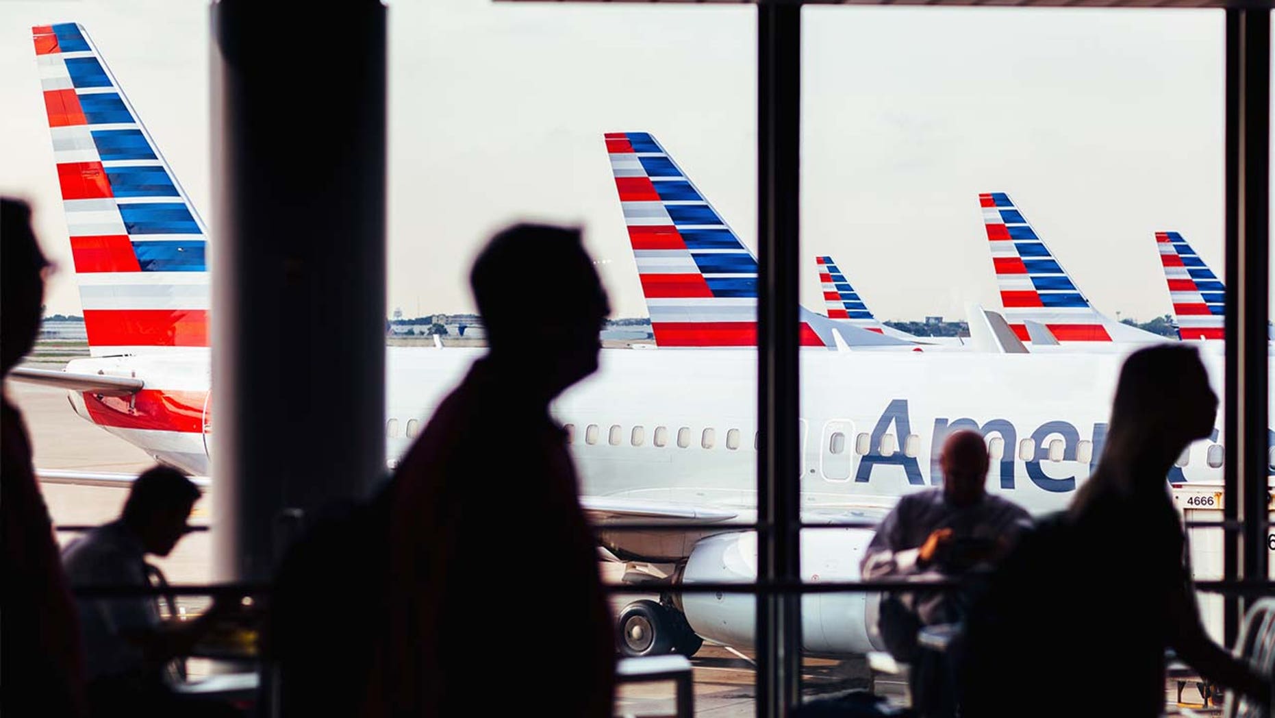 WATCH: video of pilot threatening to ‘dump’ passengers in Kansas WATCH: video of pilot threatening to ‘dump’ passengers in Kansas